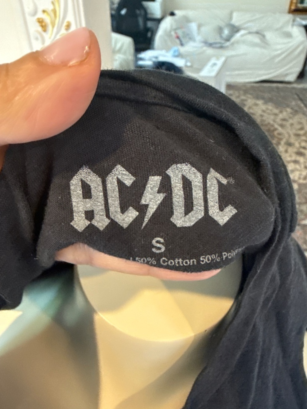 AC DC - Picture 3 of 3